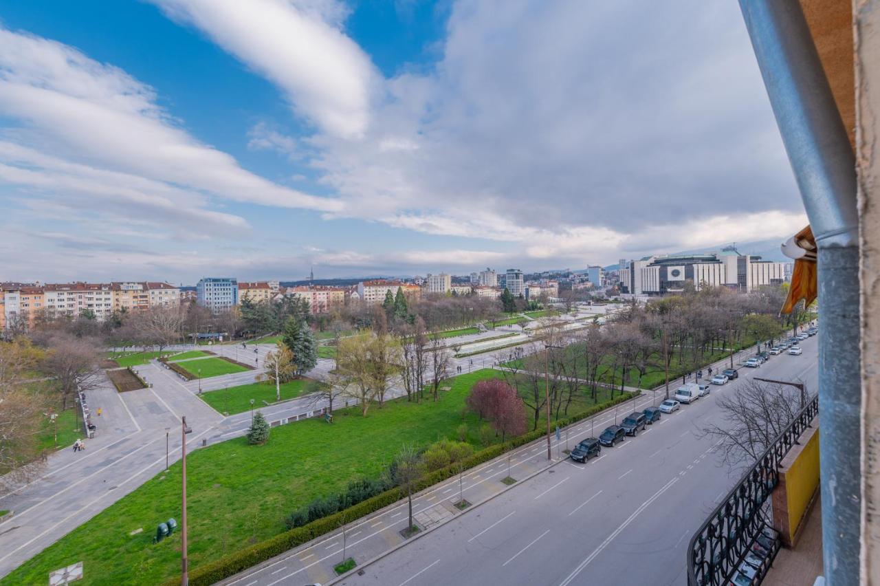 Vitosha Str 2Bd White & Blue Apt By Flat Mаnager Sofia Luaran gambar